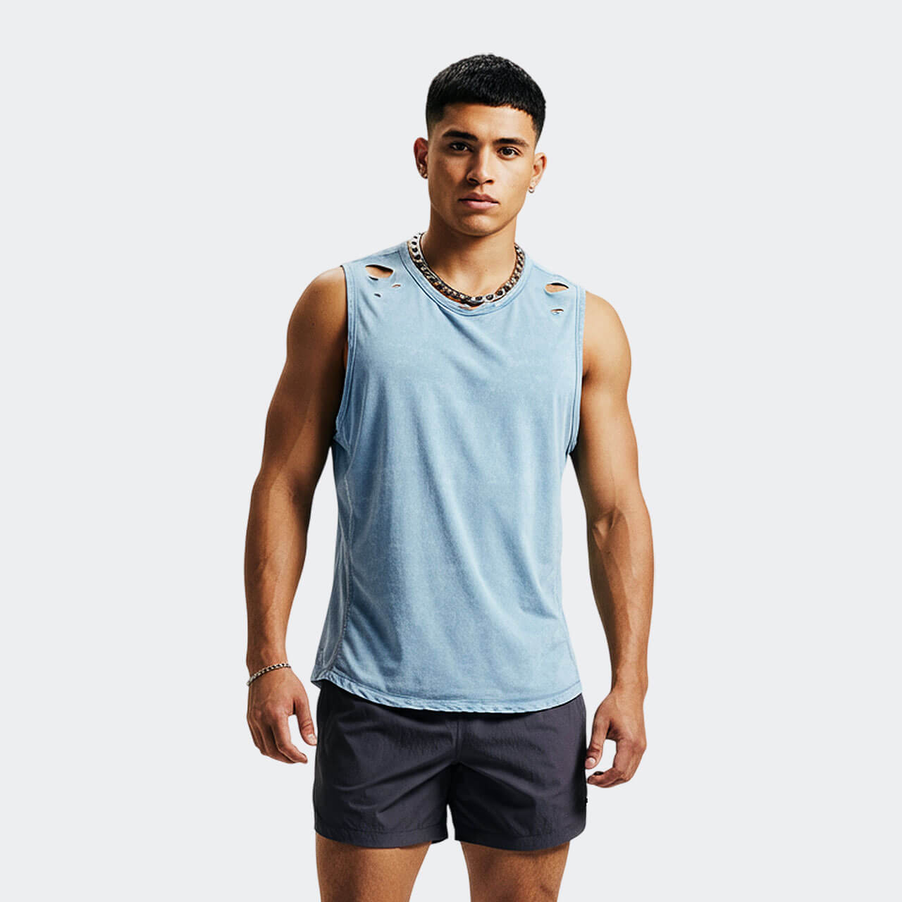 Front-view of HYDRA Airform Tank in Ice