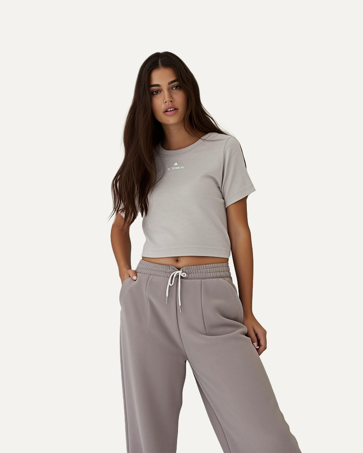 Cropped Basics Tee